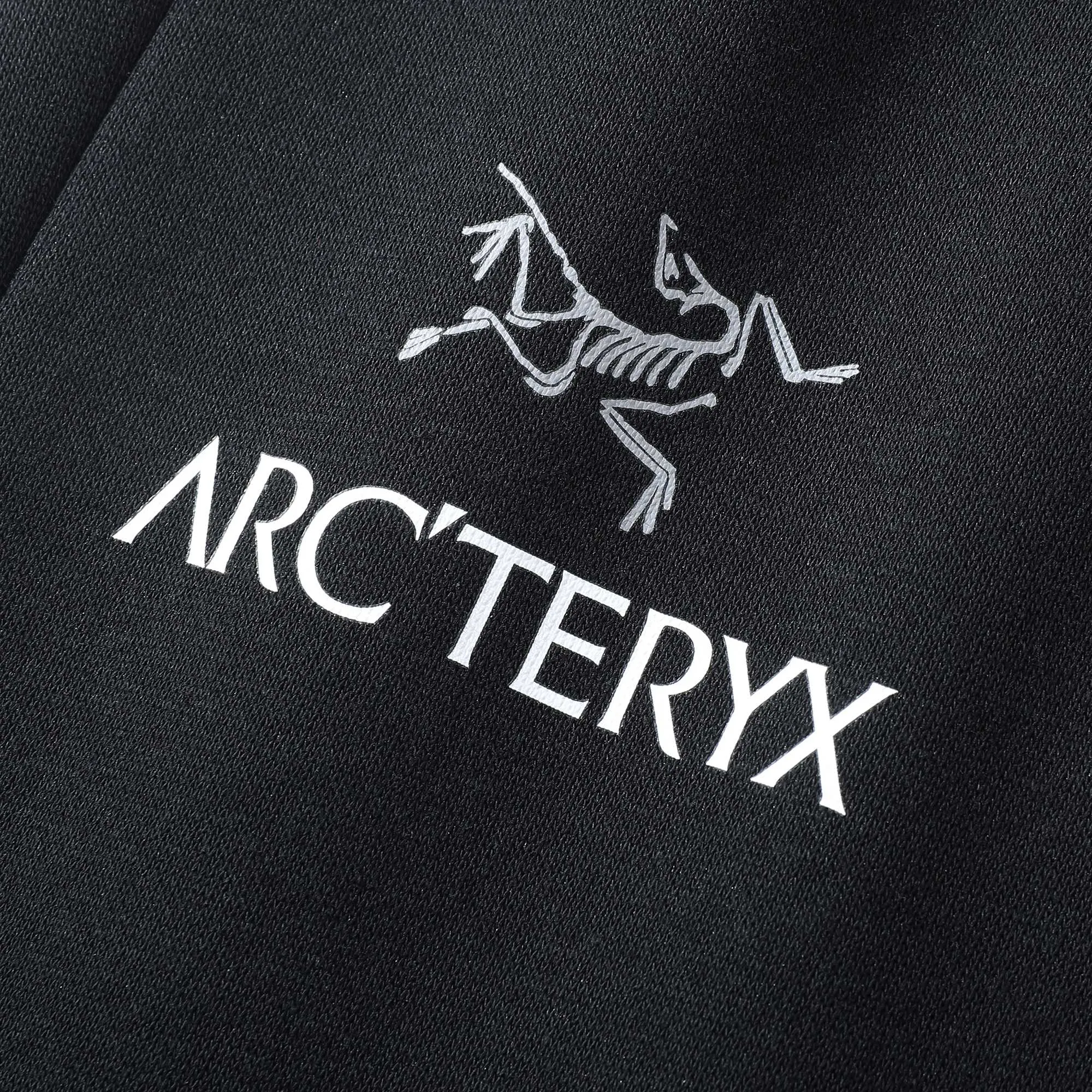 （ ） g ARCTERYX ~ Quality ， ， ， ， Quality ， ， ， 。 ：Black Gray Khaki Red Size：M ＬXL XXL XXXL M 165~170 110-120 L 170~175 130-140 XL 175~180 145-150 XXL 180~185 155-165 XXXL 185~190 180